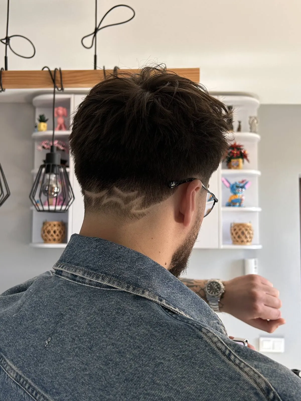 Męska fryzura wykonana w OFF CUT Barbershop w Szczecinie